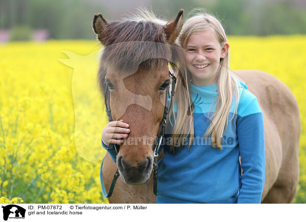Mdchen und Islnder / girl and Icelandic horse / PM-07872