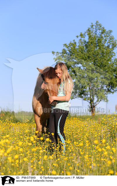 Mdchen und Islnder / woman and Icelandic horse / PM-07989