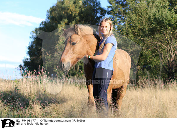 Mdchen und Islnder / girl and Icelandic horse / PM-08177