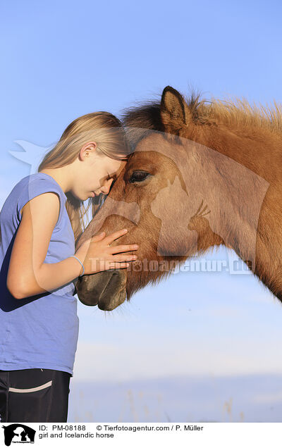 Mdchen und Islnder / girl and Icelandic horse / PM-08188