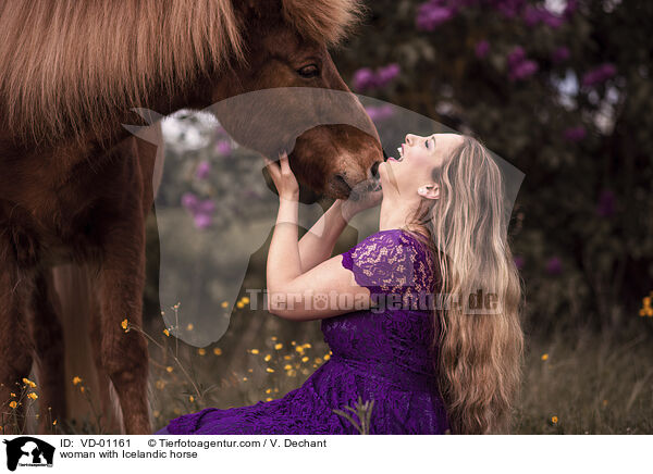 Frau mit Islnder / woman with Icelandic horse / VD-01161