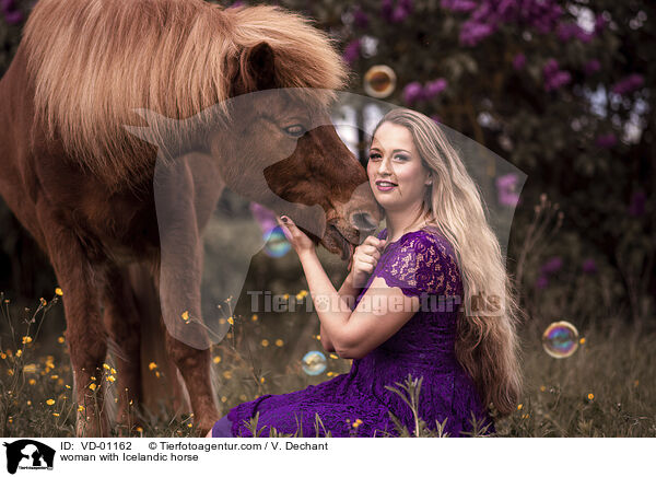 Frau mit Islnder / woman with Icelandic horse / VD-01162