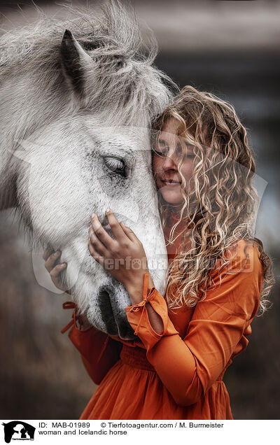 Frau und Islnder / woman and Icelandic horse / MAB-01989