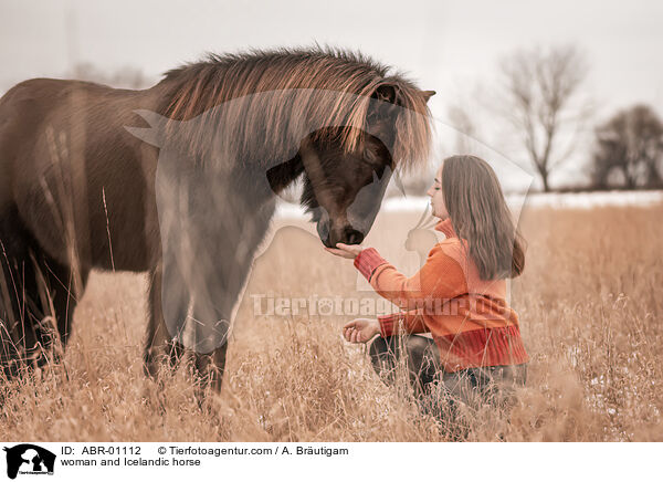 woman and Icelandic horse / ABR-01112