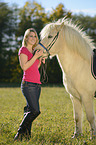 woman with Icelandic horse