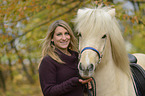 woman with Icelandic horse