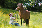 woman with Icelandic horse