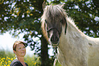 woman and Icelandic horse