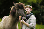 woman and Icelandic horse