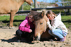girls and Icelandic Horse