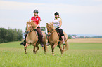 women rides Icelandic Horses