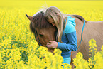 girl and Icelandic horse