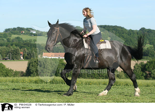 riding woman / PM-04028