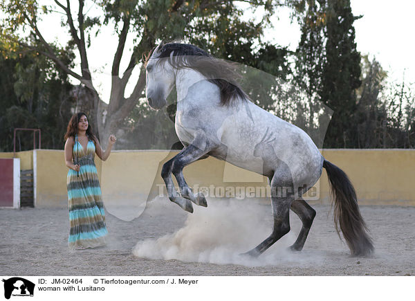 Frau mit Lusitano / woman with Lusitano / JM-02464