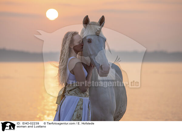 Frau und Lusitano / woman and Lusitano / EHO-02239