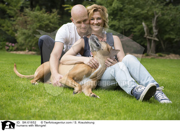 Menschen mit Mischling / humans with Mongrel / SK-01652