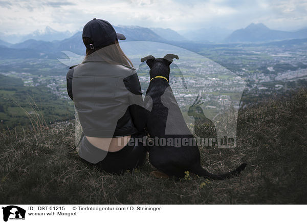 woman with Mongrel / DST-01215
