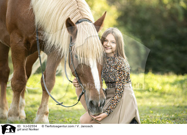Mdchen und Noriker / girl and Noriker / VJ-02554