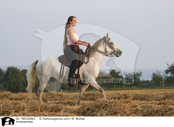tltende Paso Finos / horsewoman / RR-05963