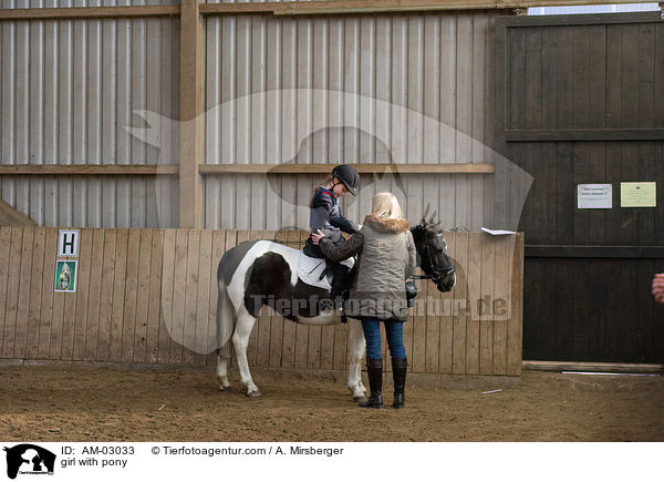 Mdchen bei der Reitstunde / girl with pony / AM-03033