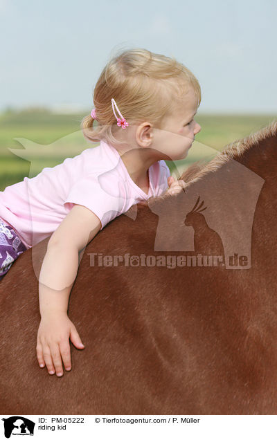 Kinderreiten / riding kid / PM-05222