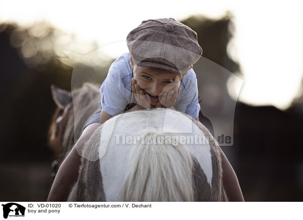 Junge und Pony / boy and pony / VD-01020