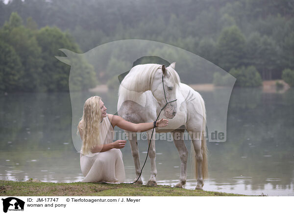 Frau und Pony / woman and pony / JM-17747