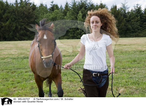 Frau mit Quarter Horse / woman with Quarter Horse / WS-04707