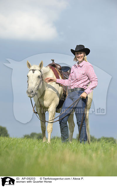 Frau mit Quarter Horse / woman with Quarter Horse / AP-09203