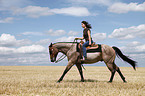 western riding horsewoman