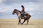 western riding horsewoman