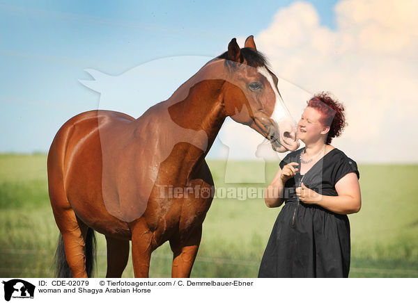 woman and Shagya Arabian Horse / CDE-02079