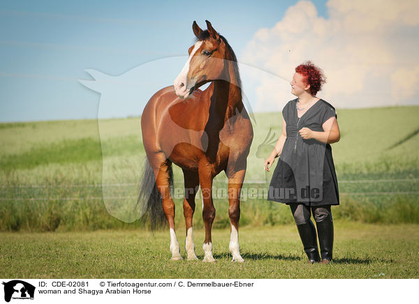 woman and Shagya Arabian Horse / CDE-02081