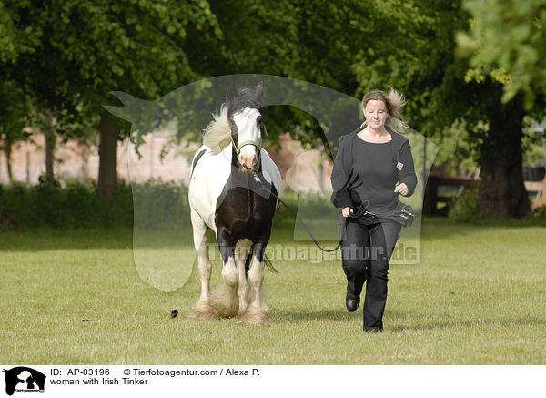 woman with Irish Tinker / AP-03196