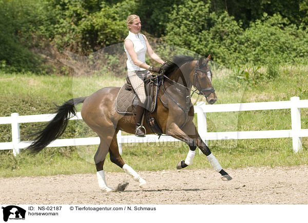 horsewoman / NS-02187