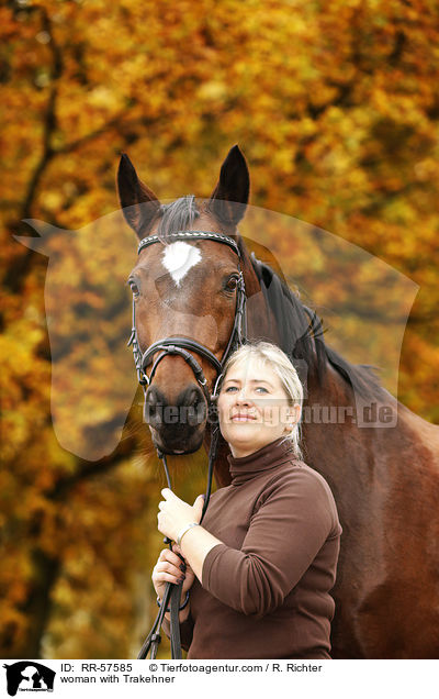 woman with Trakehner / RR-57585