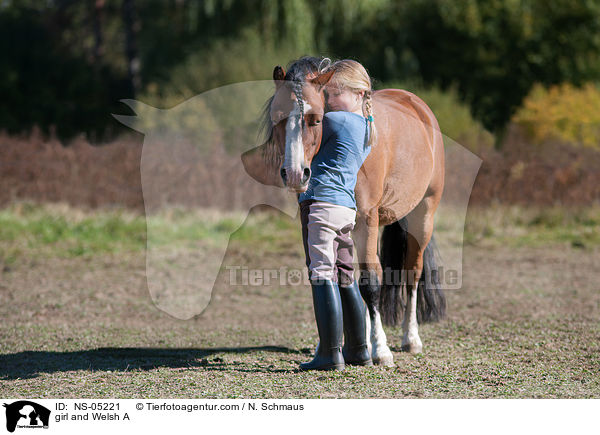 girl and Welsh A / NS-05221