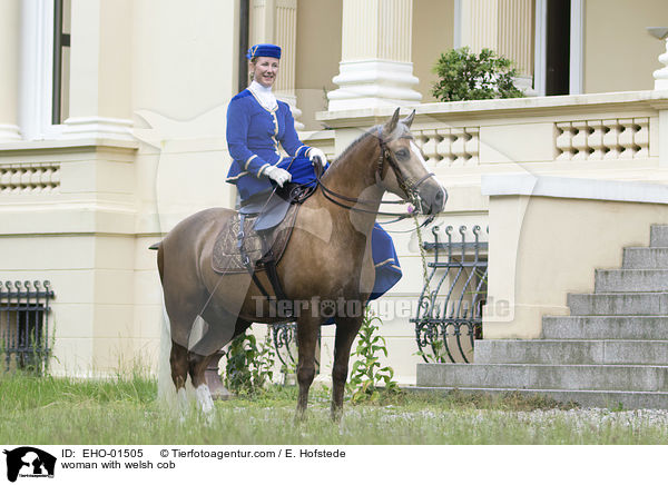 Frau mit Welsh Cob / woman with welsh cob / EHO-01505