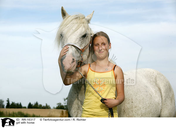 Mdchen mit Pferd / girl with horse / RR-16317