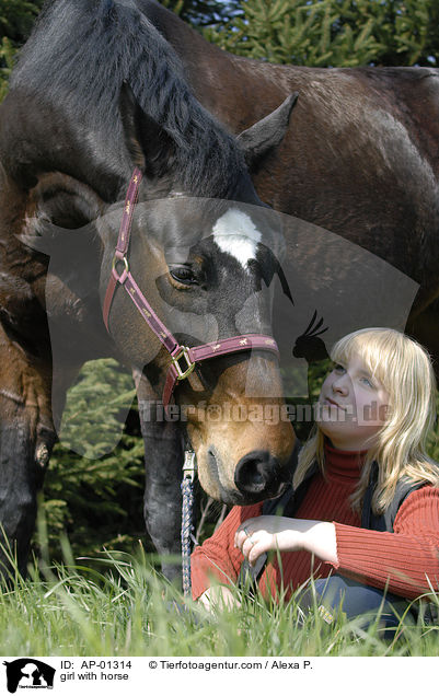 junges Mdchen mit Pferd / girl with horse / AP-01314