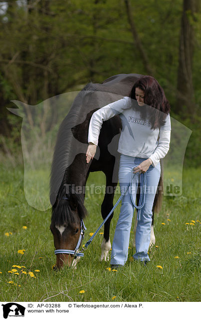 Frau mit Reitpony / woman with horse / AP-03288