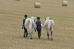 girls with horses