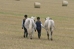 girls with horses