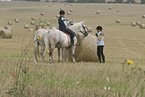 girls with horses