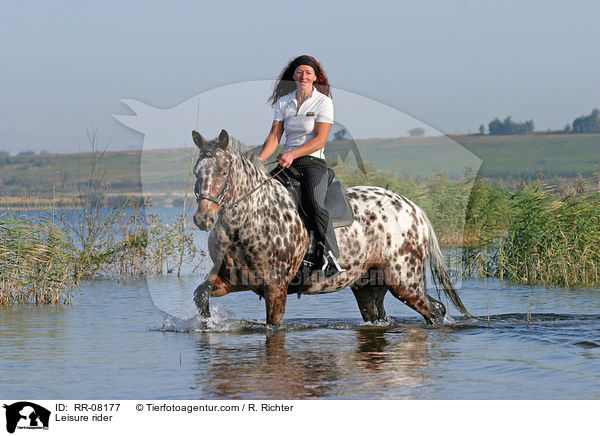 Ritt durchs Wasser / Leisure rider / RR-08177