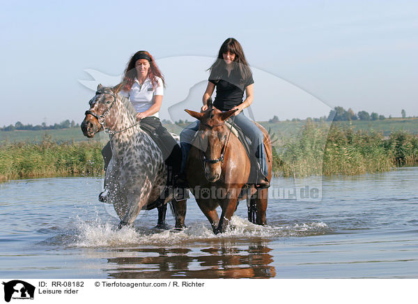 Ritt durchs Wasser / Leisure rider / RR-08182