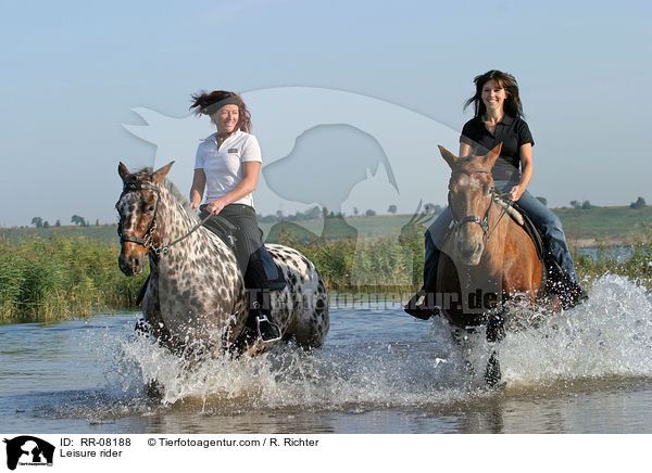 Ritt durchs Wasser / Leisure rider / RR-08188
