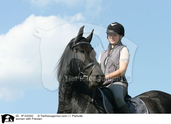 Reiterin auf Friese / woman with Friesian / IP-02040