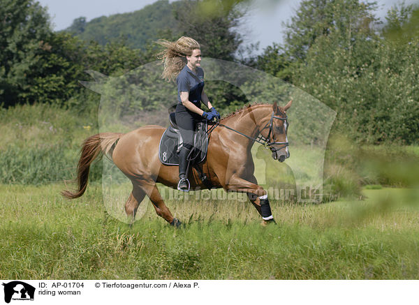 Freizeitreiten / riding woman / AP-01704