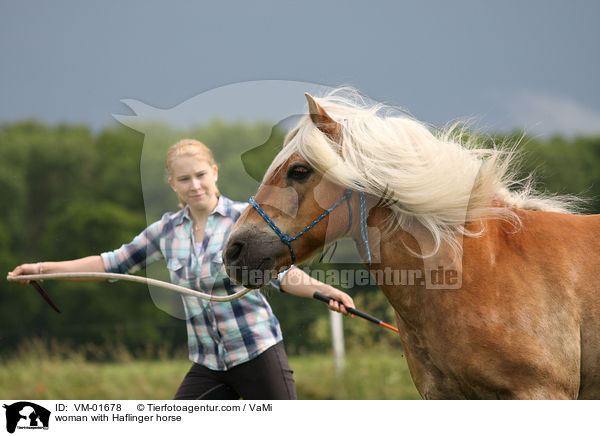 woman with Haflinger horse / VM-01678